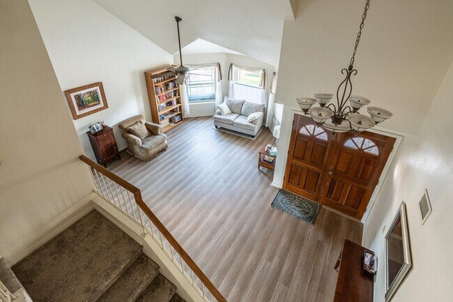 Building Photo - 2434 W Lompoc Ave