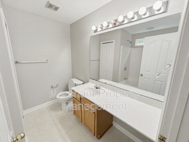Building Photo - 776 Waterbrook Ln