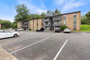 Building Photo - The Grove on Spring