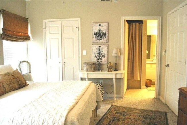 Building Photo - 2601 Preston-4045