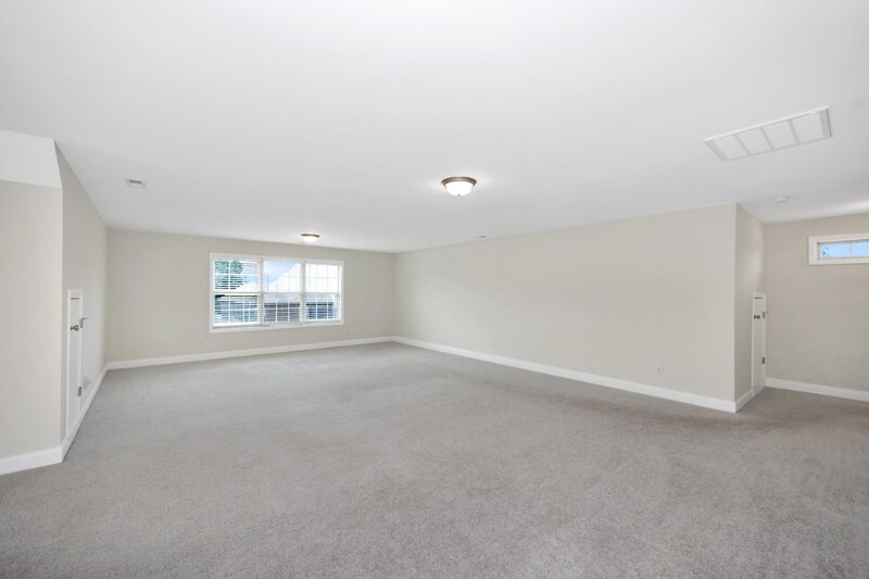 Building Photo - 141 Slade Thomas Dr