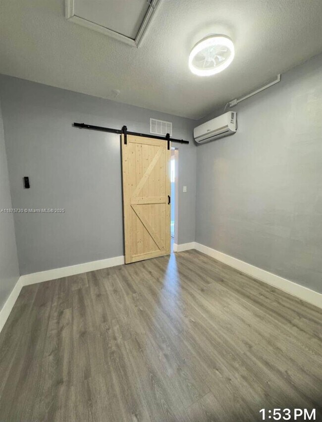 Building Photo - 17271 SW 150th Ct