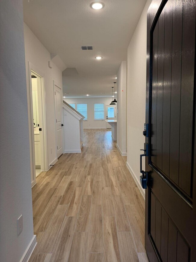 Building Photo - 8407 Tranquil Bay Ct