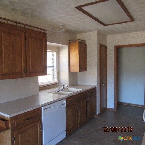 Building Photo - 1107 Tyler Dr