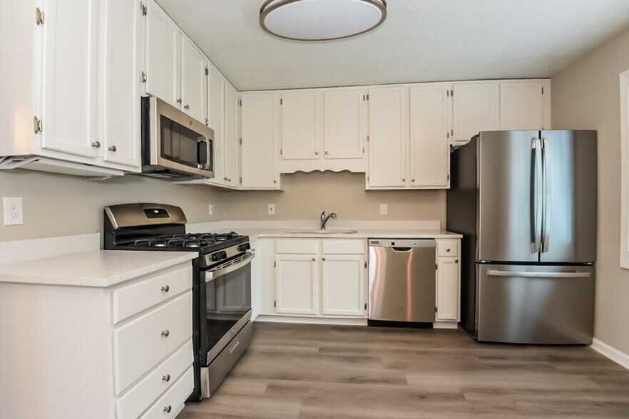 Building Photo - 1531 Scott Oaks Ct