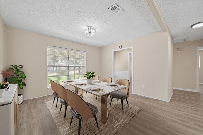 Building Photo - 5826 Spruce Forest Dr