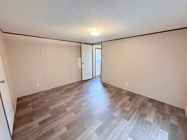 Building Photo - 7648 TX-75