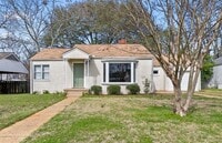 Building Photo - 3 Bed 2 Bath Home! Available Now!