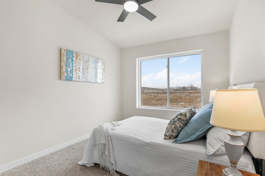 Building Photo - 928 Canter Dr