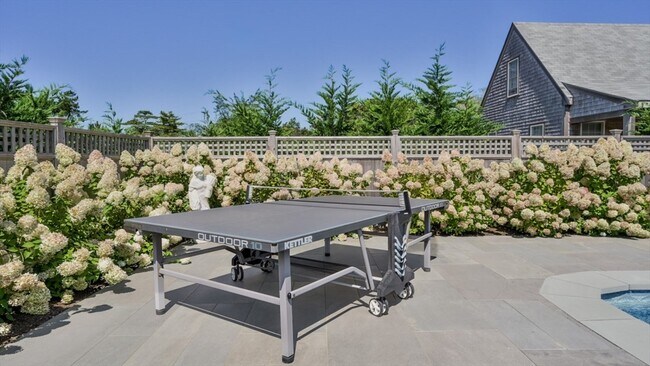 Building Photo - 11 Miller Ln