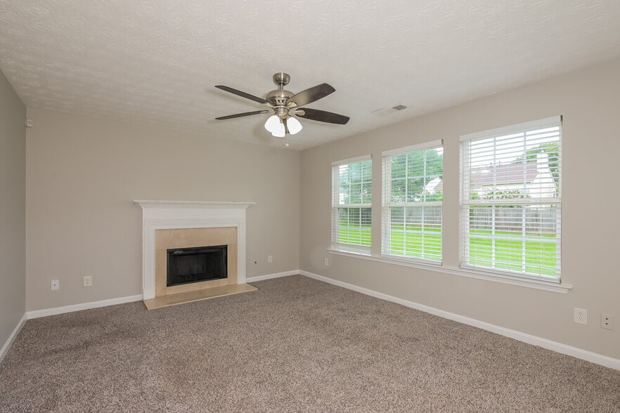 Building Photo - 4353 Grant Forest Cir