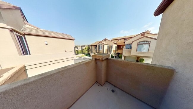 Building Photo - Beautiful 2 Bd 2 Ba Condo at Silvertide Bear Brand