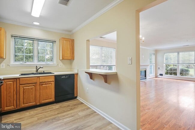 Building Photo - 6294 Wild Swan Way