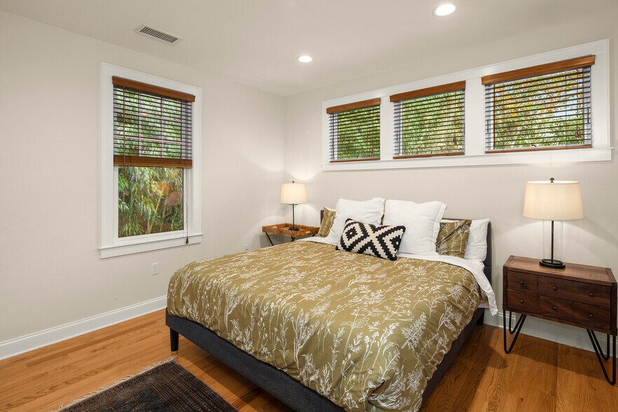 Secondary Bedroom - 279 E Chestnut St