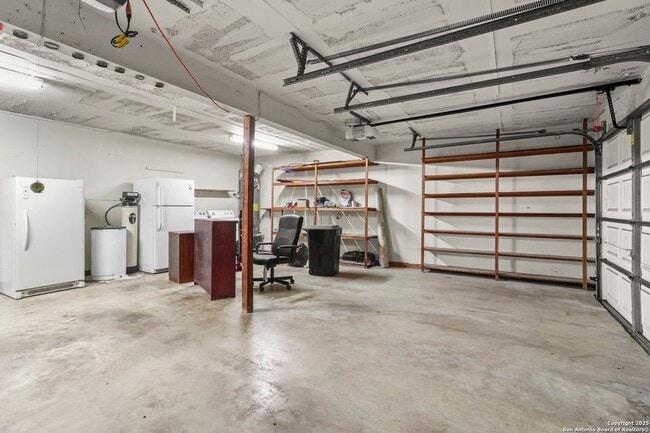 Building Photo - 162 Amistad Blvd
