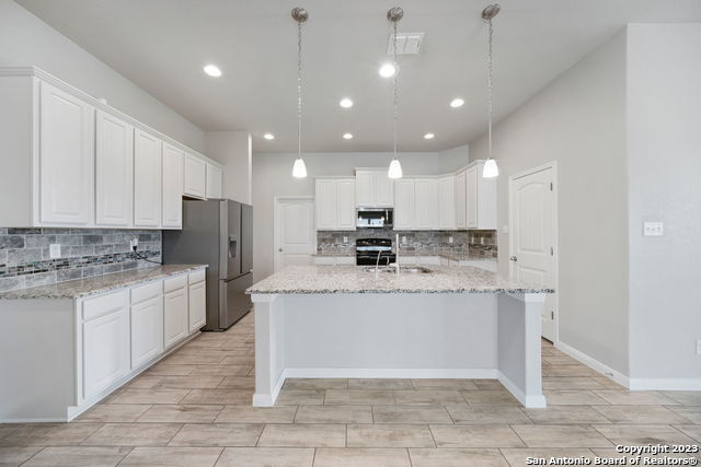 Building Photo - 2934 Daisy Meadow