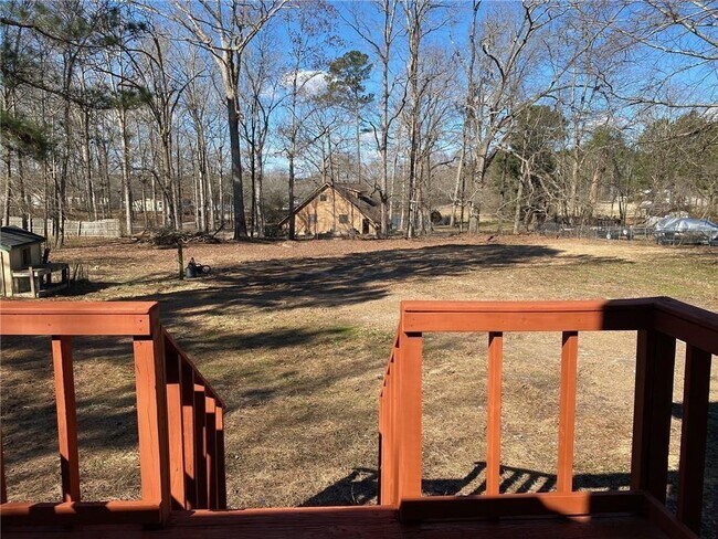 Building Photo - 244 Christy Ln