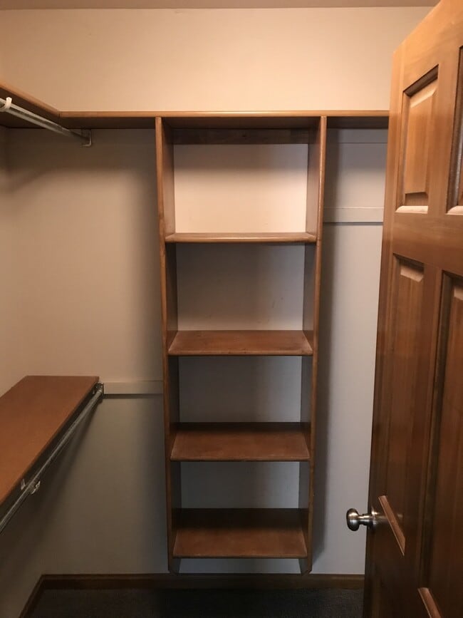 Building Photo - 5726 Fox Mill Run