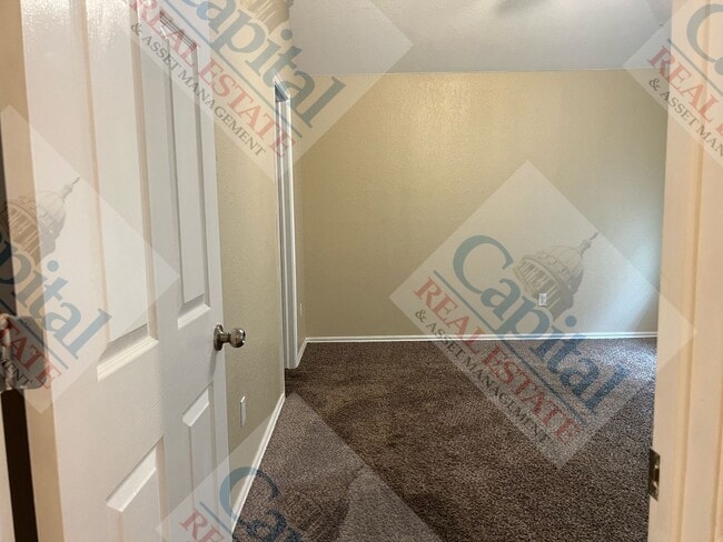 Building Photo - Home Sweet Home- Move In Special!!!!