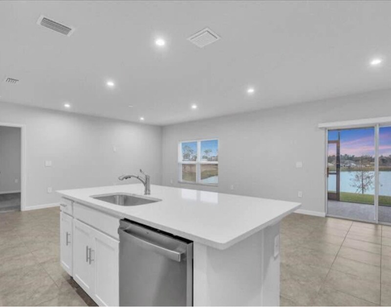 Building Photo - 814 172nd Ct E