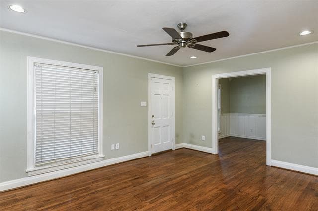 Building Photo - 4421 Calmont Ave