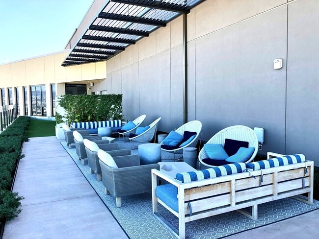 Building Photo - Aalii - Furnished Studio/1BA/1PK