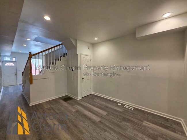 Building Photo - 519 E 28th St