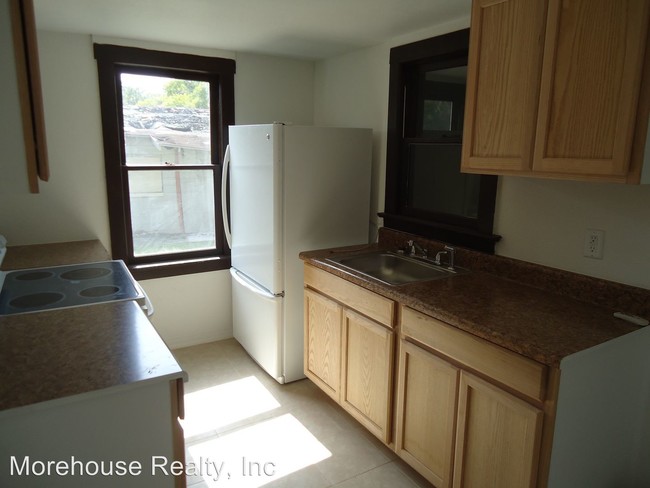 Building Photo - 2 br, 1 bath House - 1620 Warrens Avenue