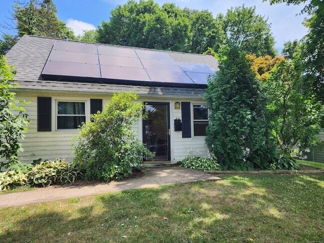 Primary Photo - 29 Melrose Dr