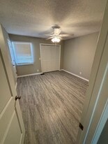 Building Photo - 1000 Sea Island Rd