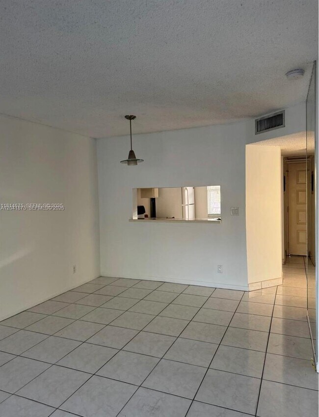 Building Photo - 8750 Royal Palm Blvd