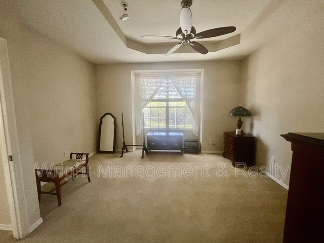 Building Photo - 6040 Sandhill Ridge Dr