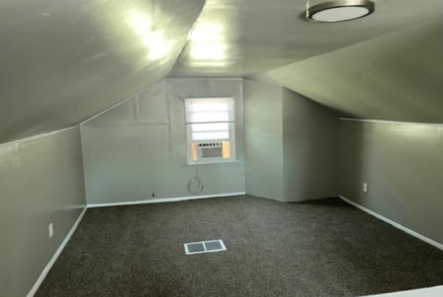 Building Photo - 1317 Oakwood Ave