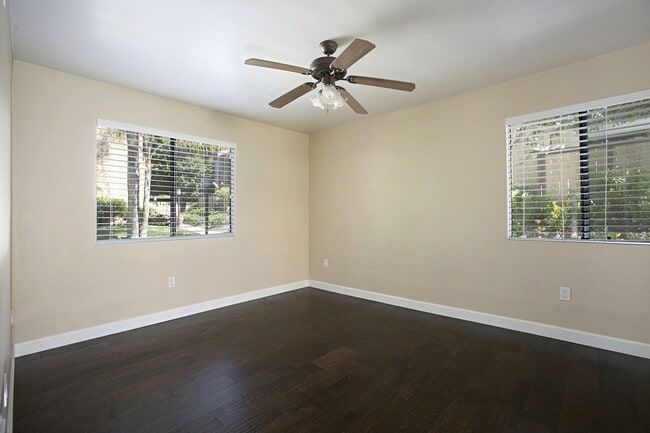 Building Photo - 9939 Azuaga St