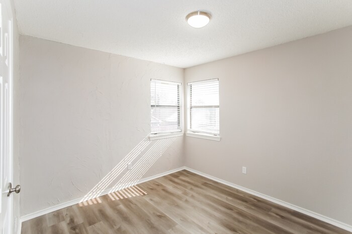 Building Photo - 2509 Brooke Trail