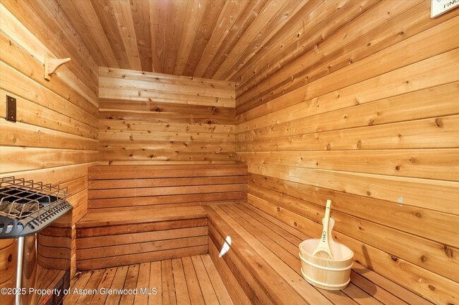 Building Photo - 39 Roaring Fork Dr