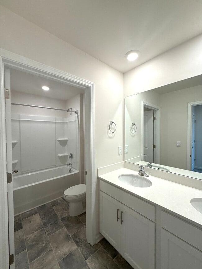 Building Photo - Two Story 4 Bedroom 2 1/2 Bath House -The Mills at Long Creek