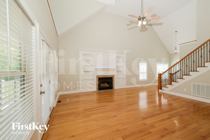 Building Photo - 2373 Topaz Ln