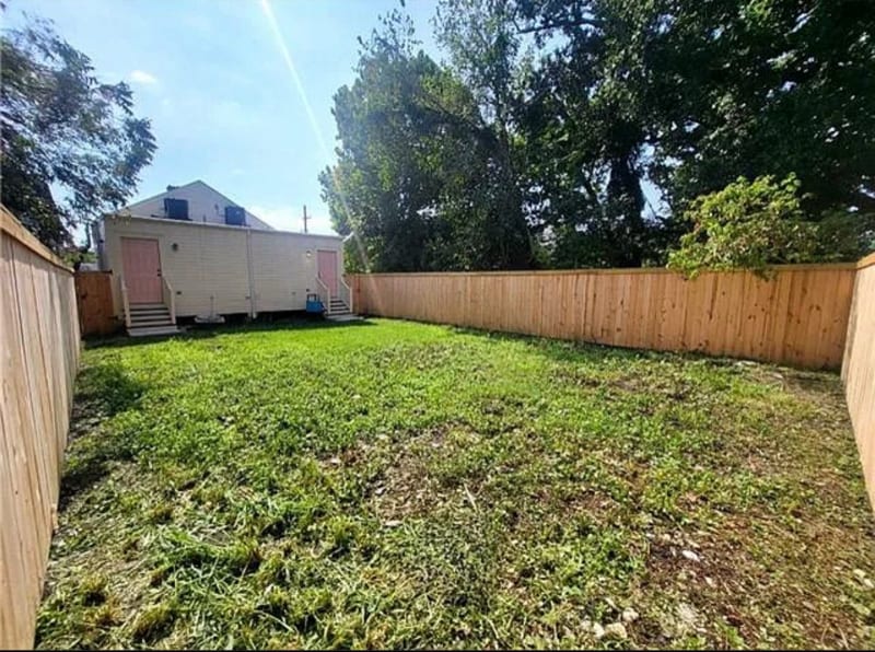 Building Photo - 1434 Louisa St