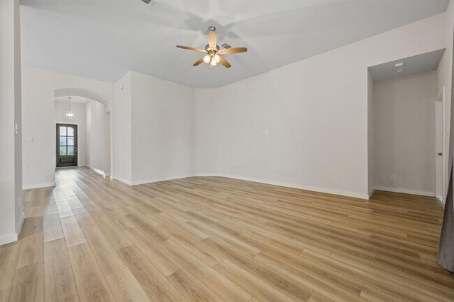 Building Photo - 17110 Mystic Rivers Ln