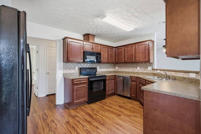 Building Photo - 6001 Granite Field Dr