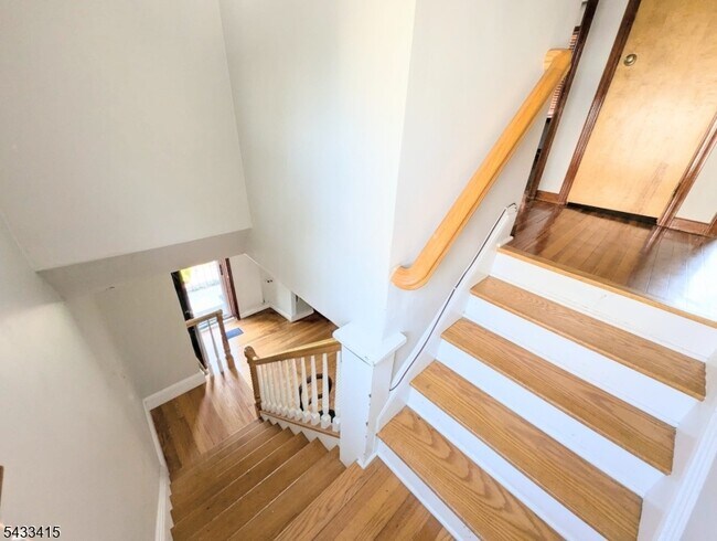 Building Photo - 471 Franklin Ave