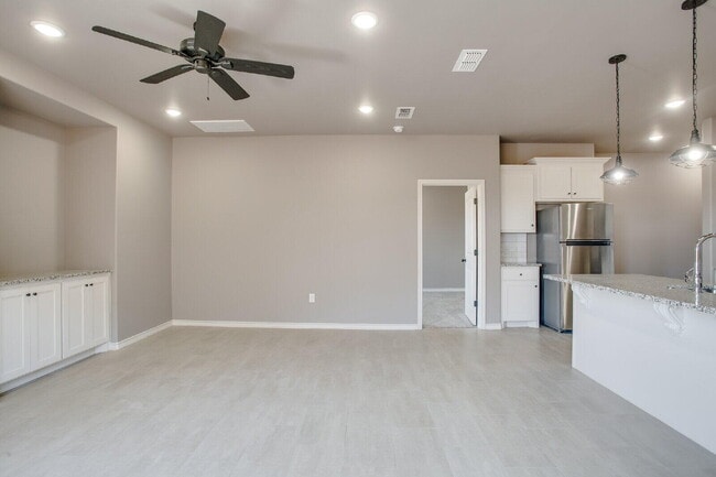 Building Photo - 1505 Avenue O