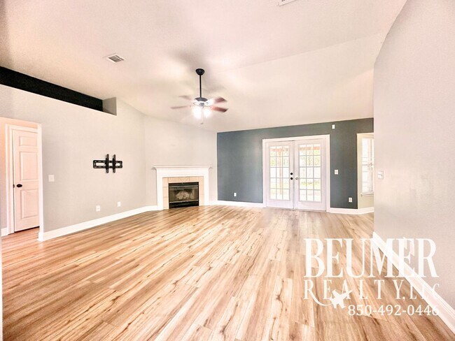 Building Photo - Now Available - 4br/2ba Home near NAS Pensacola back Gate