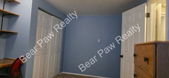 Building Photo - 5605 Bluff Pl