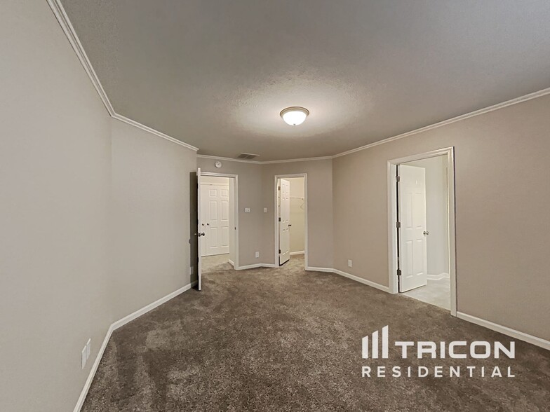 Building Photo - 7461 Camberwood Dr