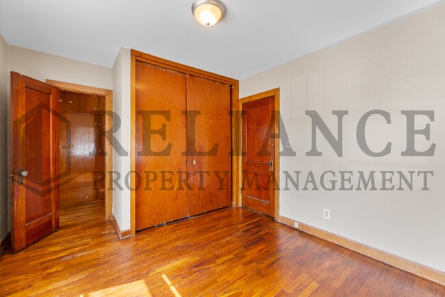 Building Photo - 440 S Osage St