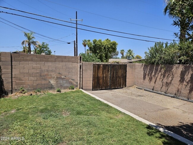 Building Photo - 9450 N 35th St