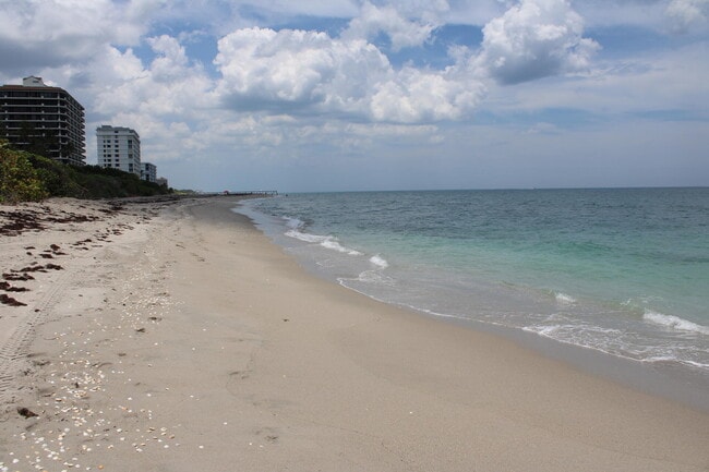 Building Photo - 630 Ocean Dr