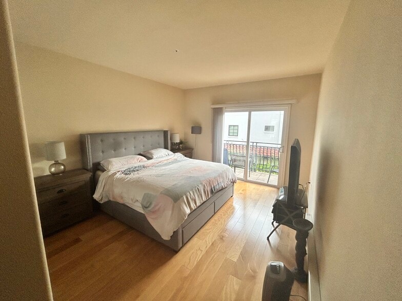 Primary 2 - 107 El Camino Real